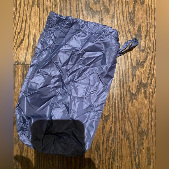 Weatherproof 32° Heat Packable Down Filled Vest with Pouch - Picture 8 of 8